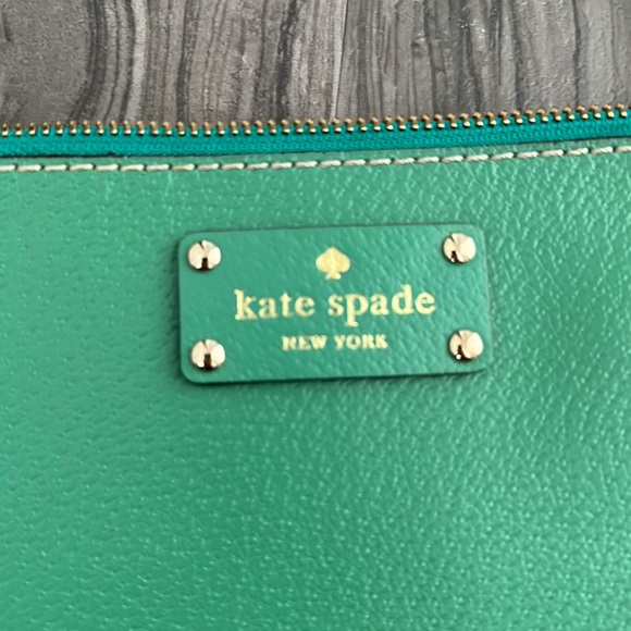 Kate Spade hand purse - Picture 3 of 4